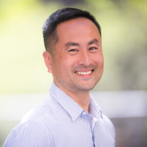 Formal headshot of faculty member Marito Hayashi.
