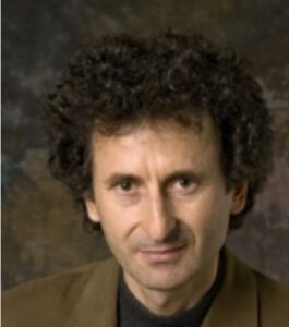 Formal headshot of faculty member Vincenzo Cirulli.
