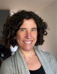 Formal headshot of faculty member Rosana Risques.