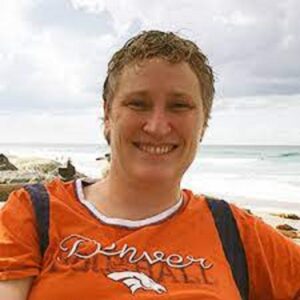Headshot of faculty member Dana Miller.